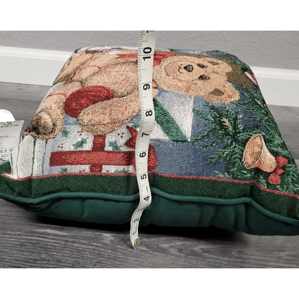 Newport Christmas Decorative Pillow - Christmas Pals